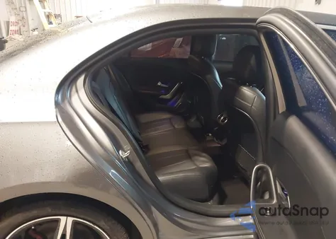 2019 Mercedes-Benz A 220 4Matic из США, поврежденный, VIN WDD3G4FB9KW014185